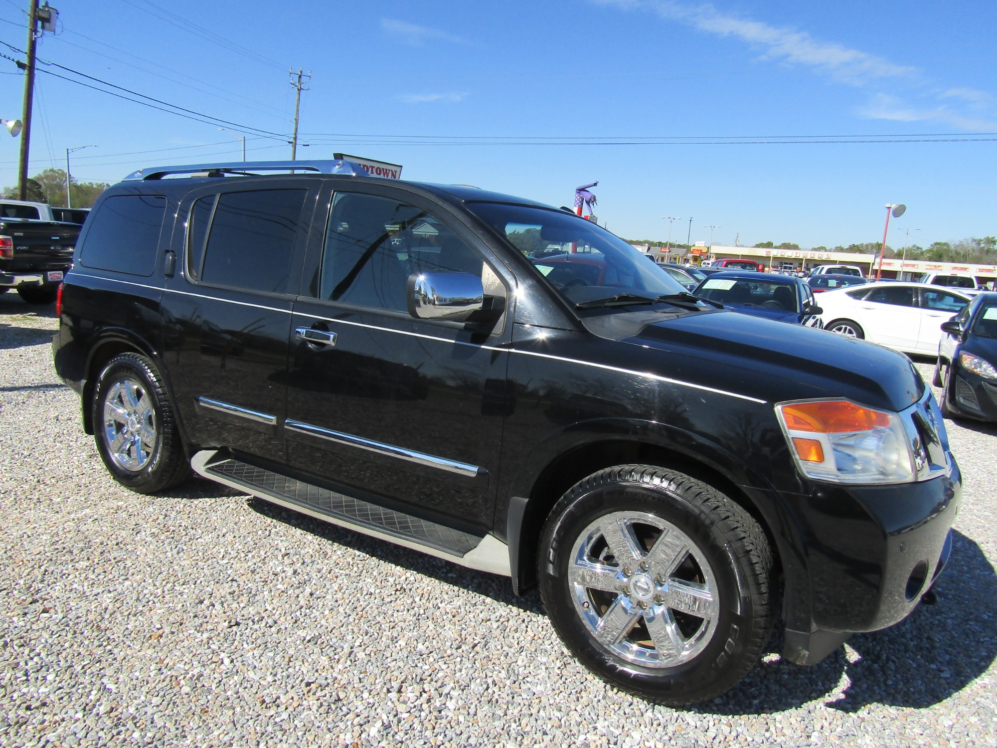 photo of 2014 Nissan Armada 